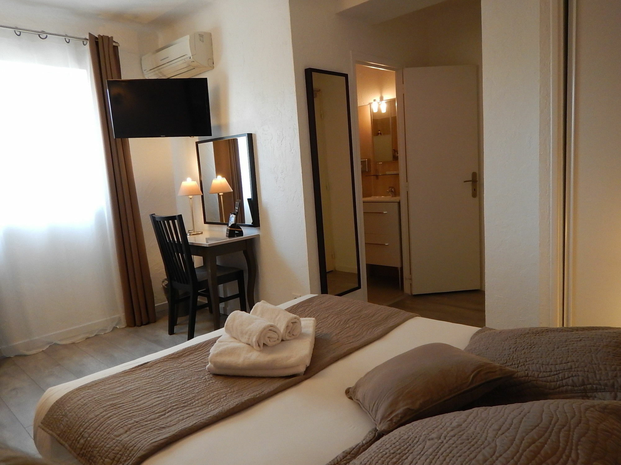 Hotel Miramar- Cap D'Antibes - La Garoupe Plage Eksteriør bilde